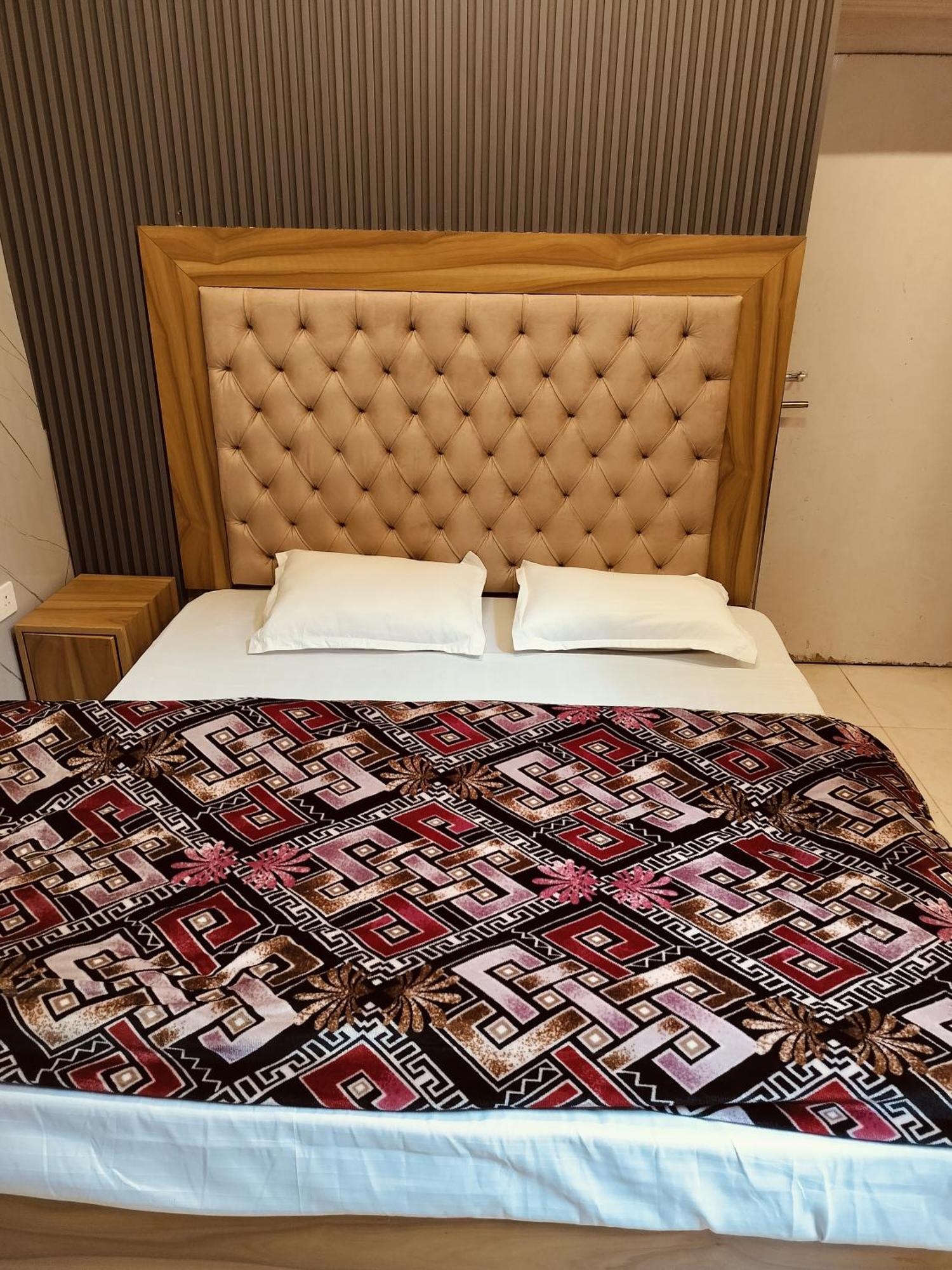Madan Kunj B & B Mall Road Šimla Exteriér fotografie
